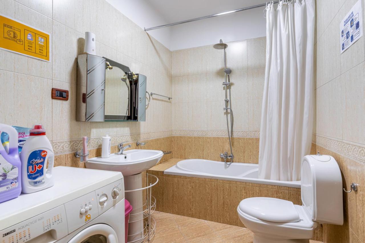 Hostel Nena Semi Tirana Exteriör bild